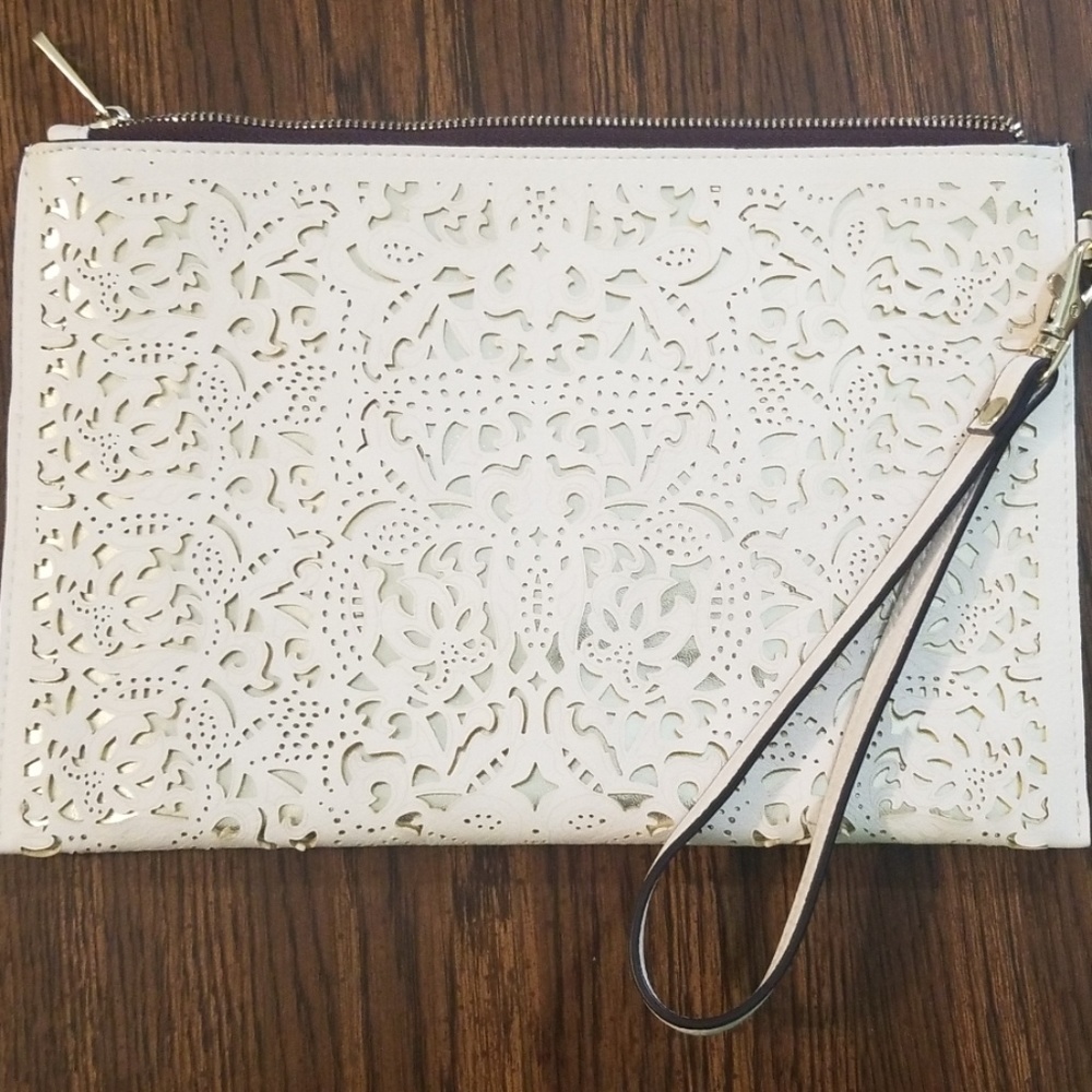 Wristlet